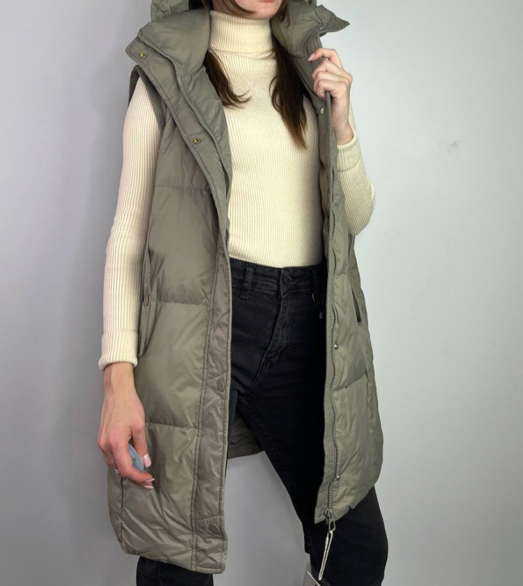 Olīvu veste ar kapuci