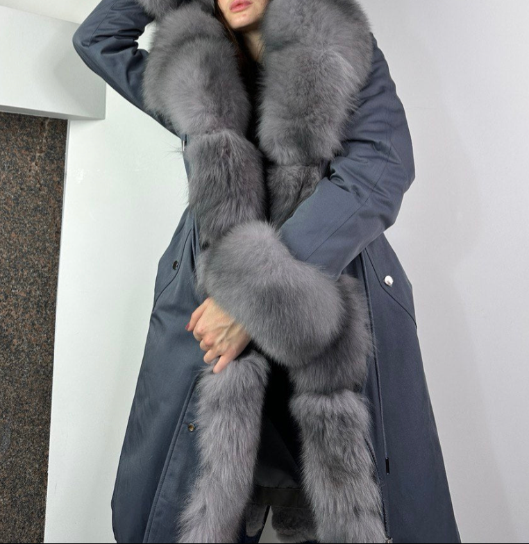 Parka Baltic Classic Gaiši zila ar Light graphite Artic kažokādu un Rex truša kažokādu sievietēm 105 cm