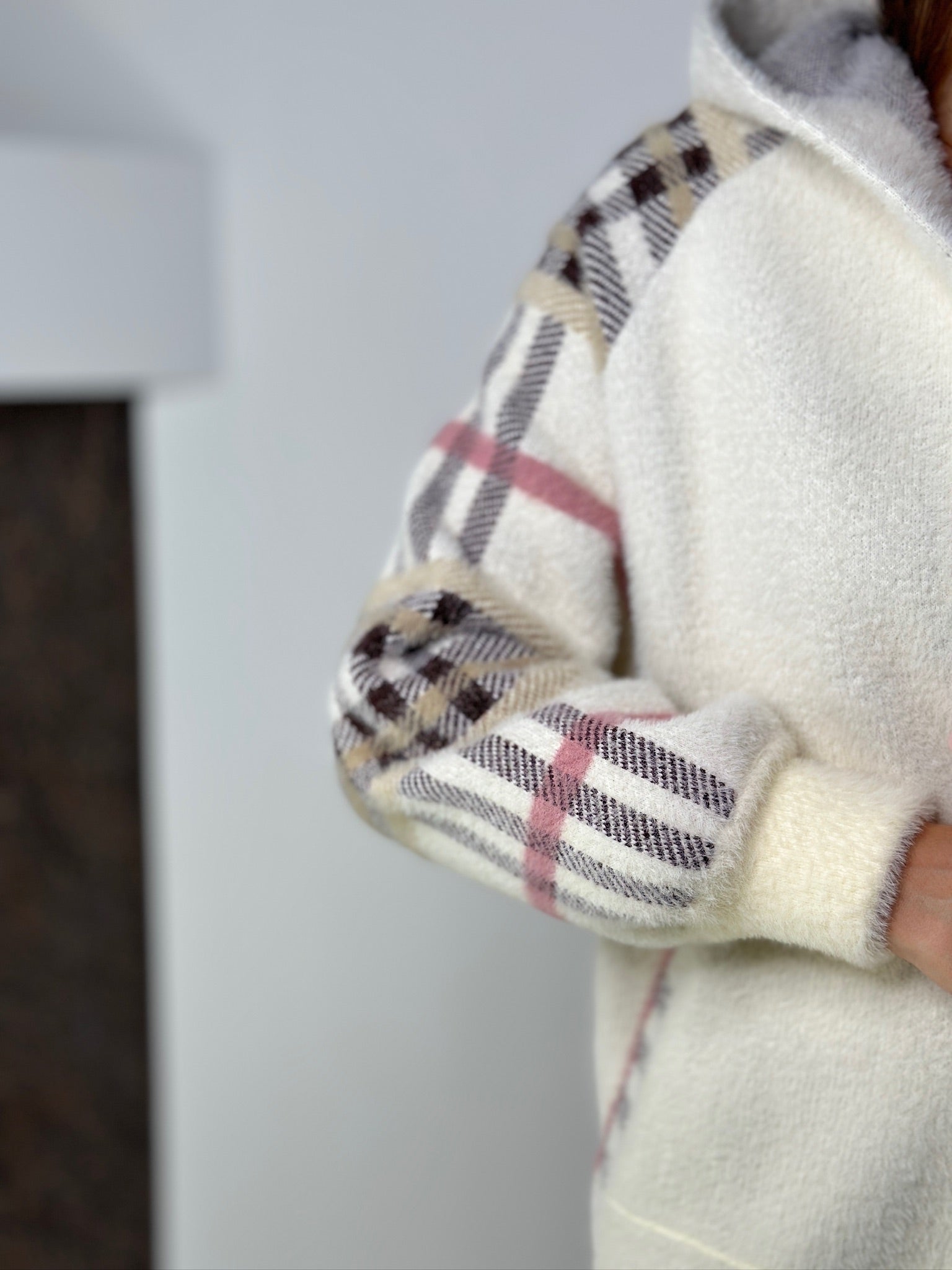 Balts Alpakas mētelis