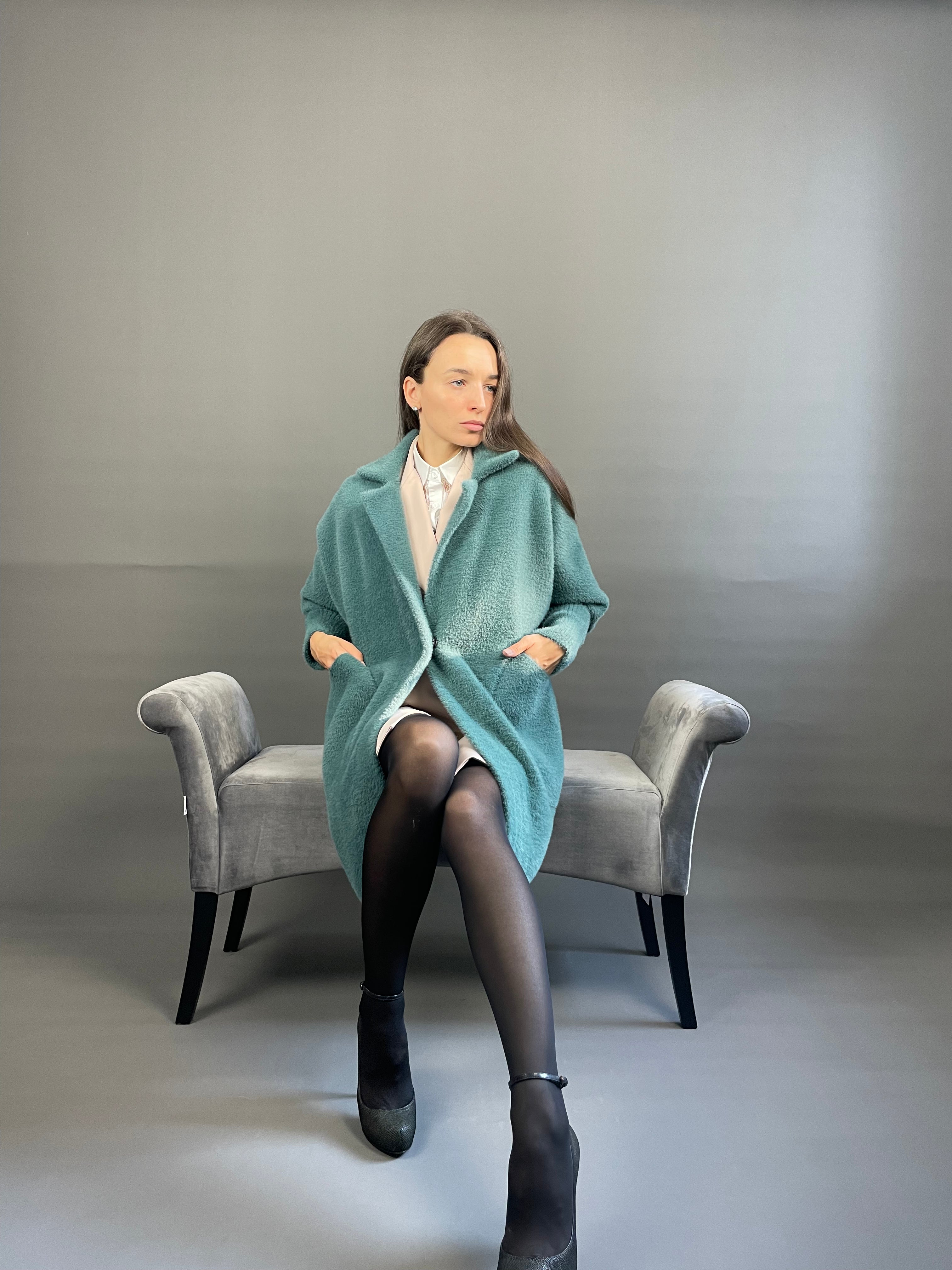 Smaragdzaļa īsa Alpaka (OS)