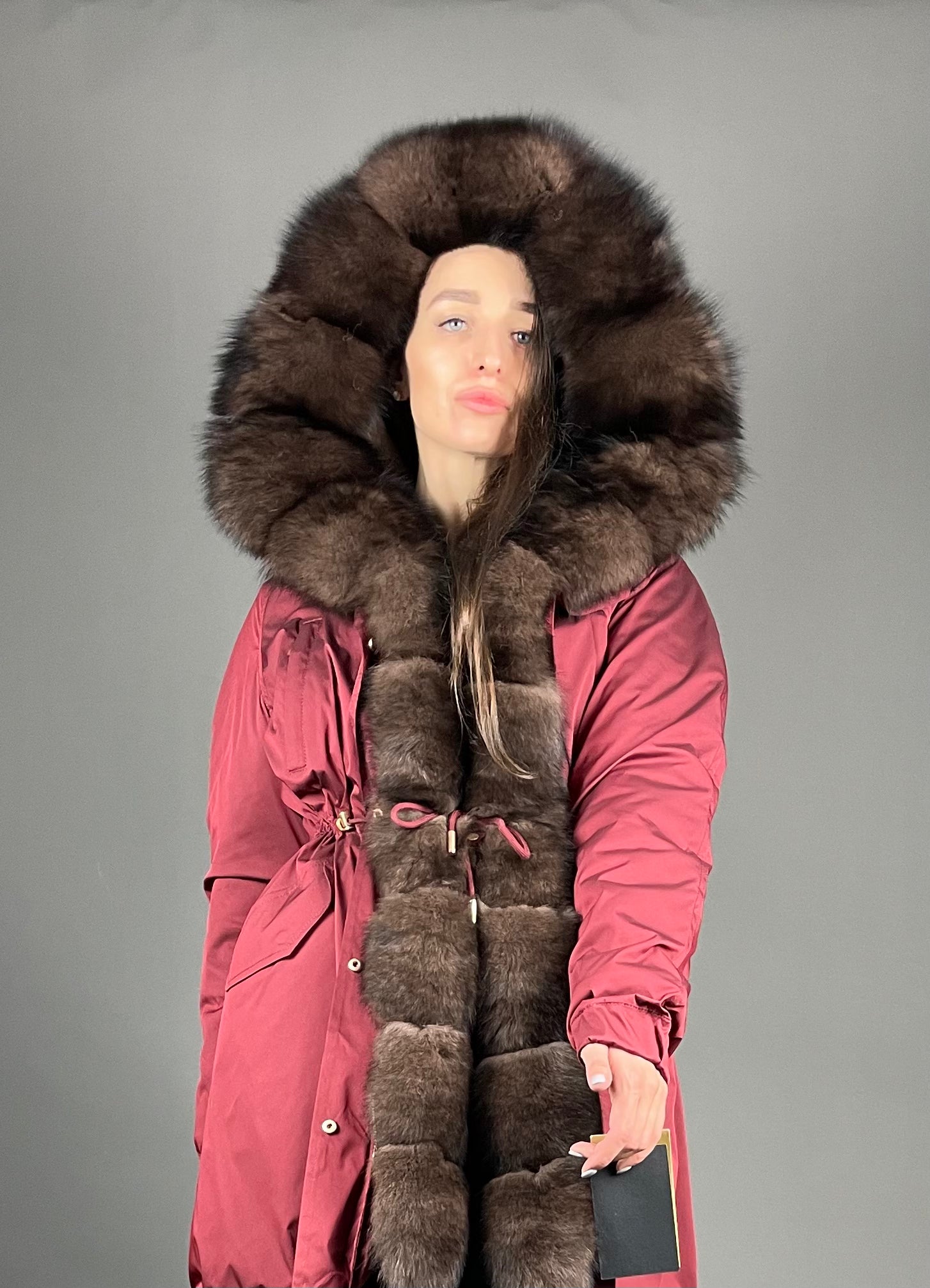 Parka LUX Bordo ar Brown Artic kažokādu un Rex truša kažokādu sievietēm 95 cm
