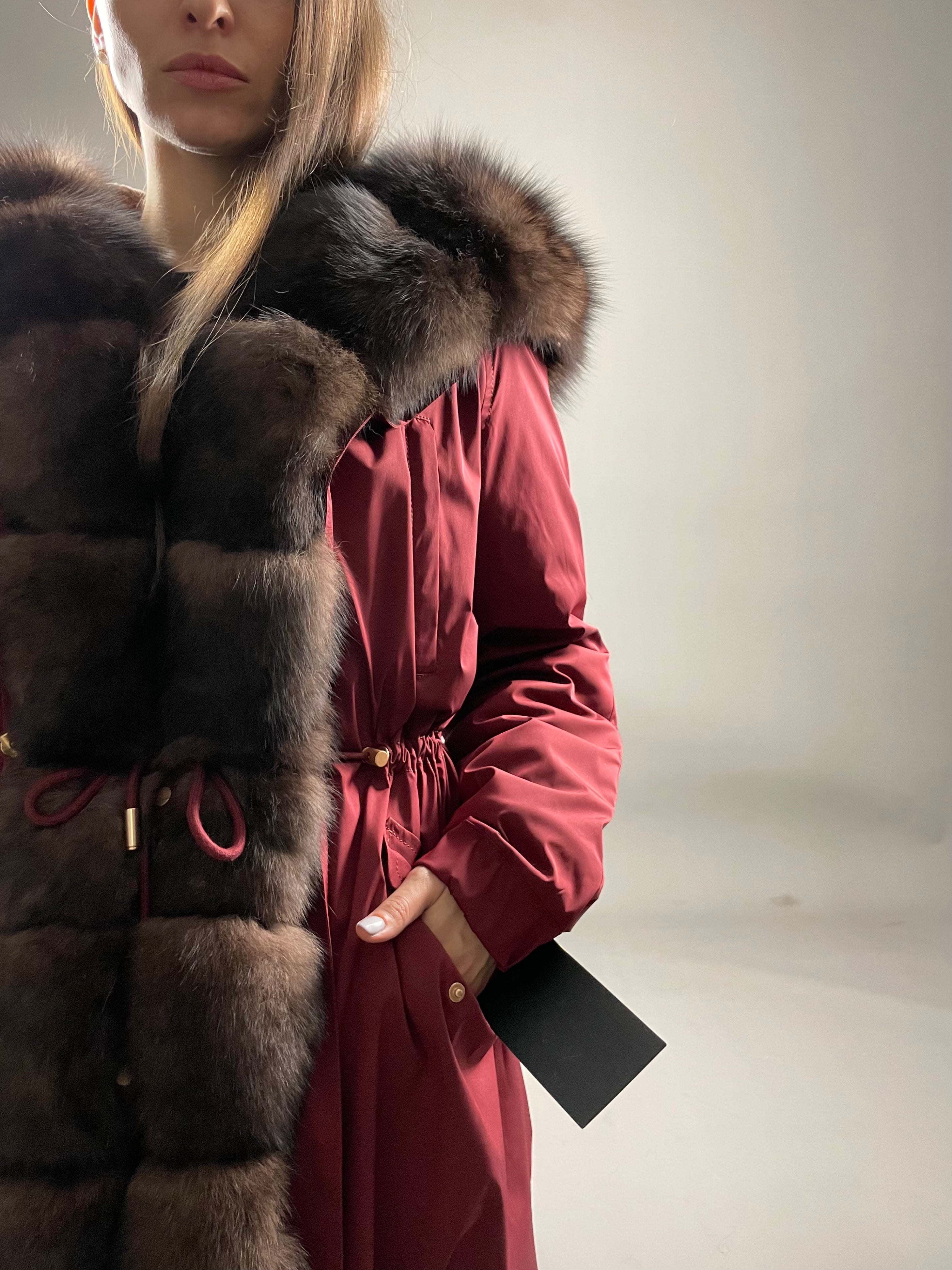 Parka LUX Bordo ar Brown Artic kažokādu un Rex truša kažokādu sievietēm 95 cm