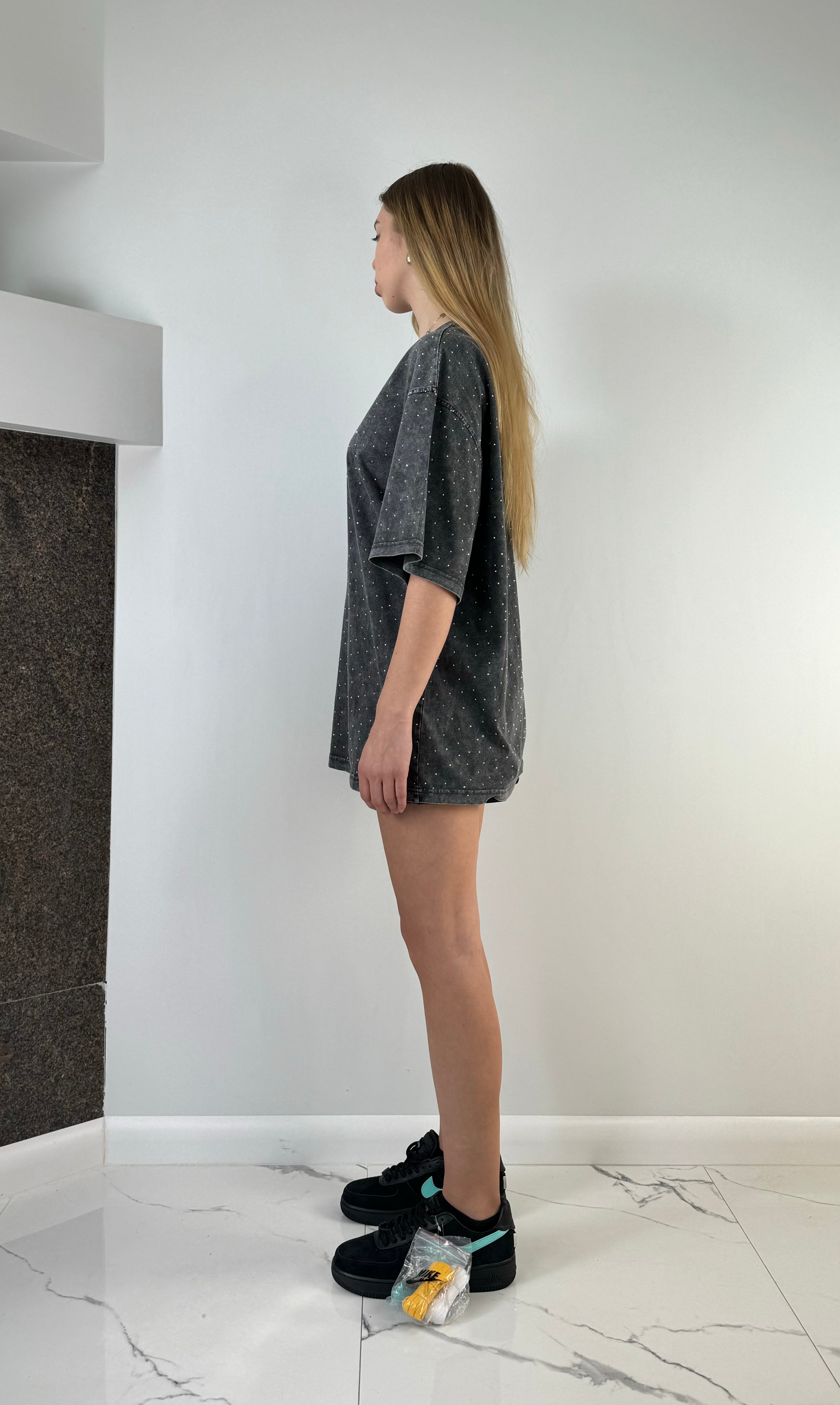 Pelēks T-krekls ar elementiem 02048