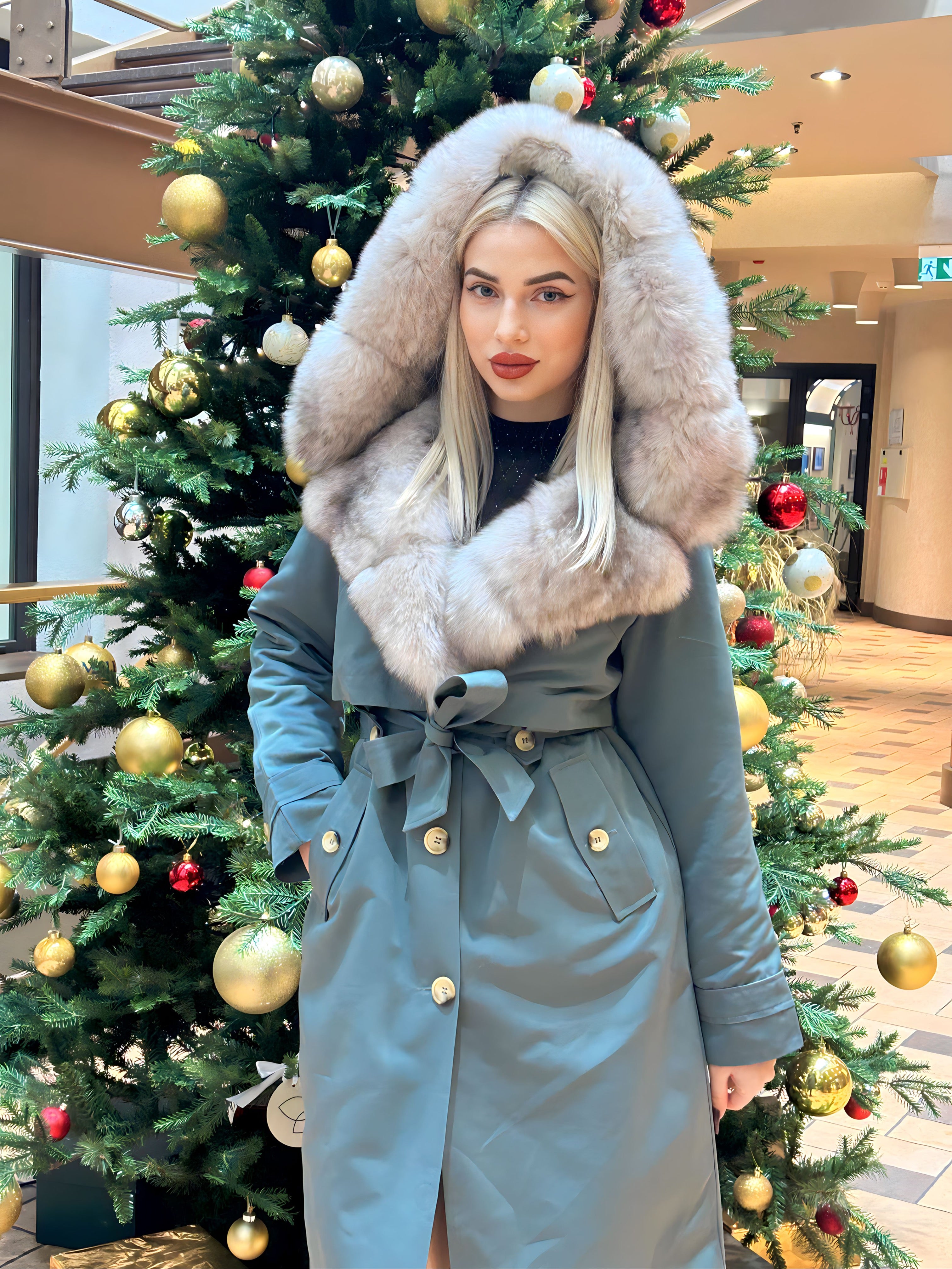 PARKA-TRENCH Baltic Ocean ar Beige kažokādu un oderi Rex truša kažokāda sievietēm 110 cm