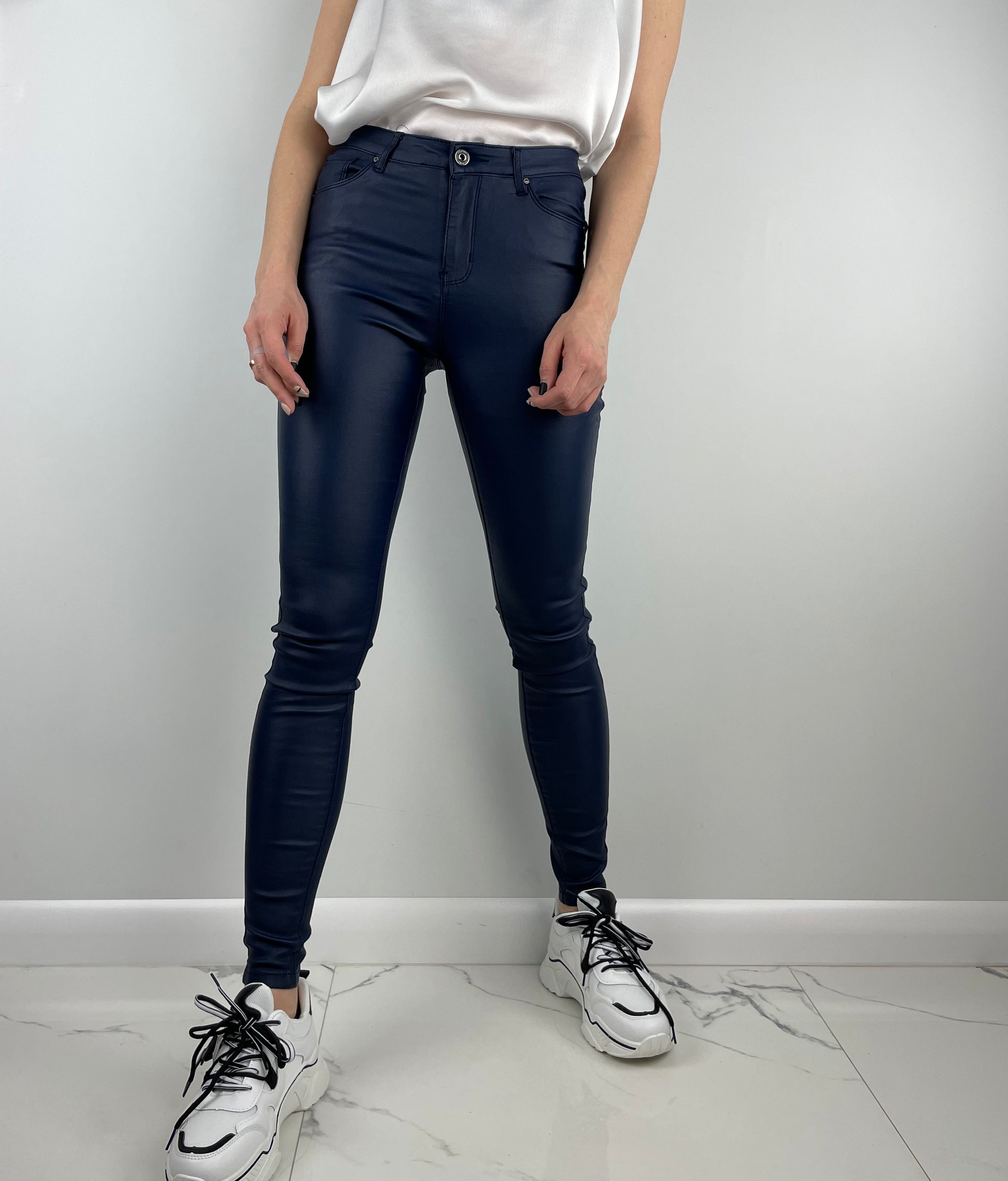 Tumši zilas Eko ādas bikses Goodies