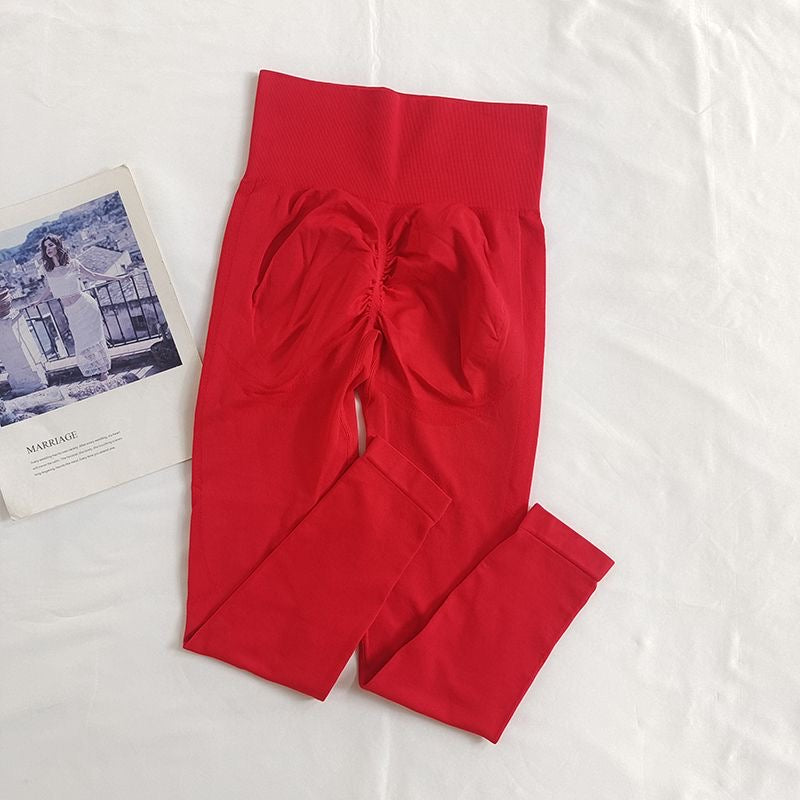 Scrunch legingi – veido, pacel un kustas