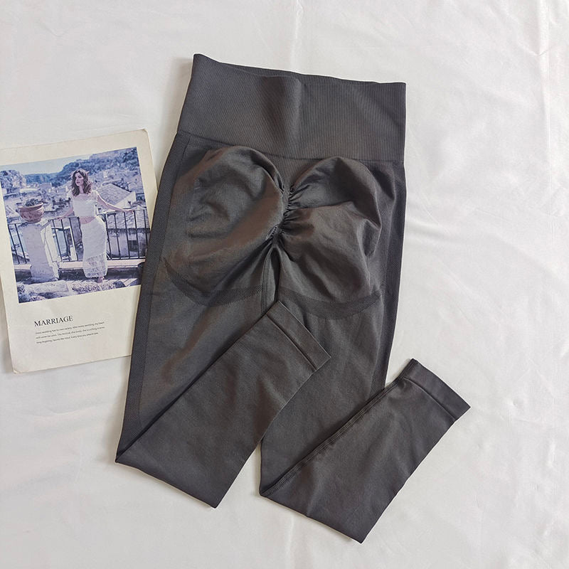 Scrunch legingi – veido, pacel un kustas