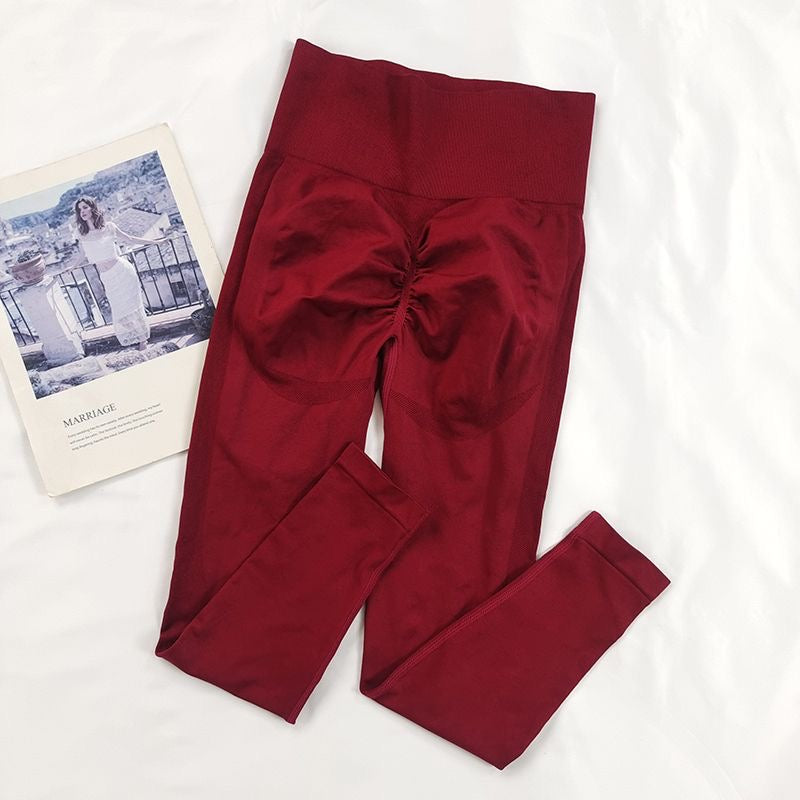 Scrunch legingi – veido, pacel un kustas