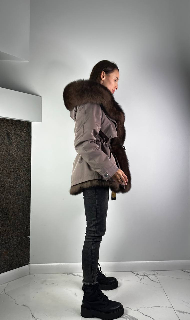 Parka Baltic XM Cappuccino ar brūnu Artic kažokādu un oderi REX Rabbit Fur sievietēm 70 cm