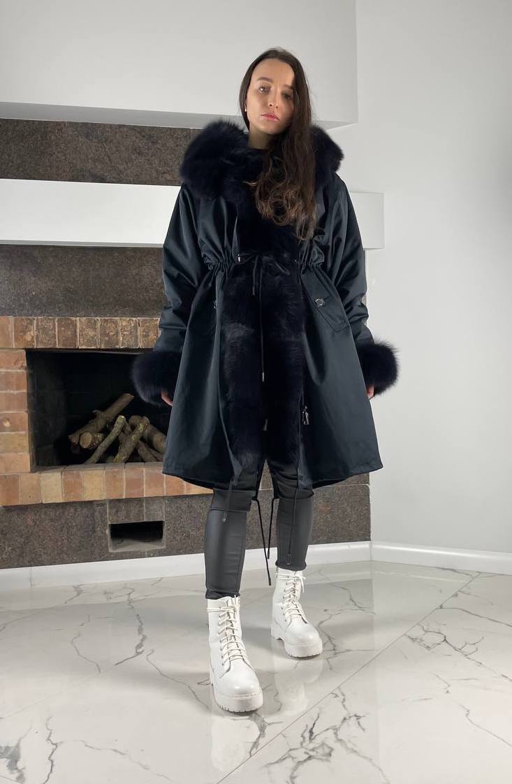 Parka Baltic Classic Dark Blue ar tumši grafīta artic kažokādu un oderi Rex kažokādas sievietēm 95 cm