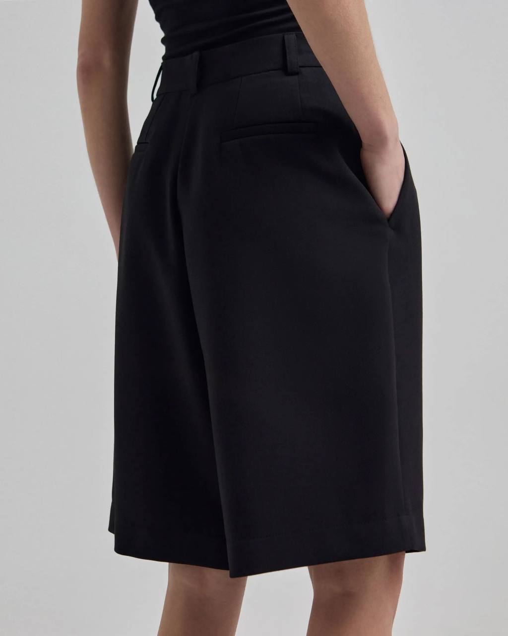 Garie bermudu šorti