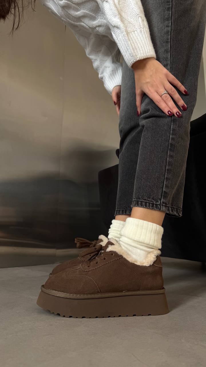 Natural Suede Winter Platform Boots – Chocolate