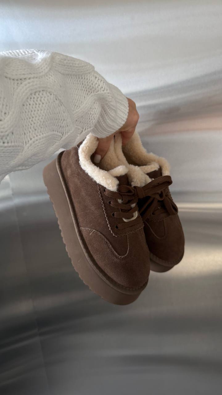 Natural Suede Winter Platform Boots – Chocolate