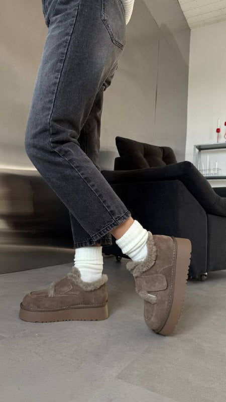 Natural Suede Winter Platform Boots – Chocolate / Black / Beige