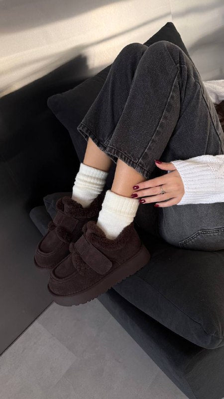 Natural Suede Winter Platform Boots – Chocolate / Black / Beige