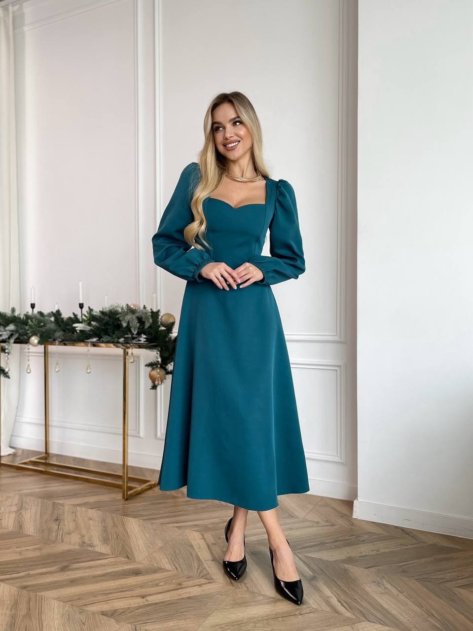 Elegant Square-Neck Midi Dress – Multiple Colors