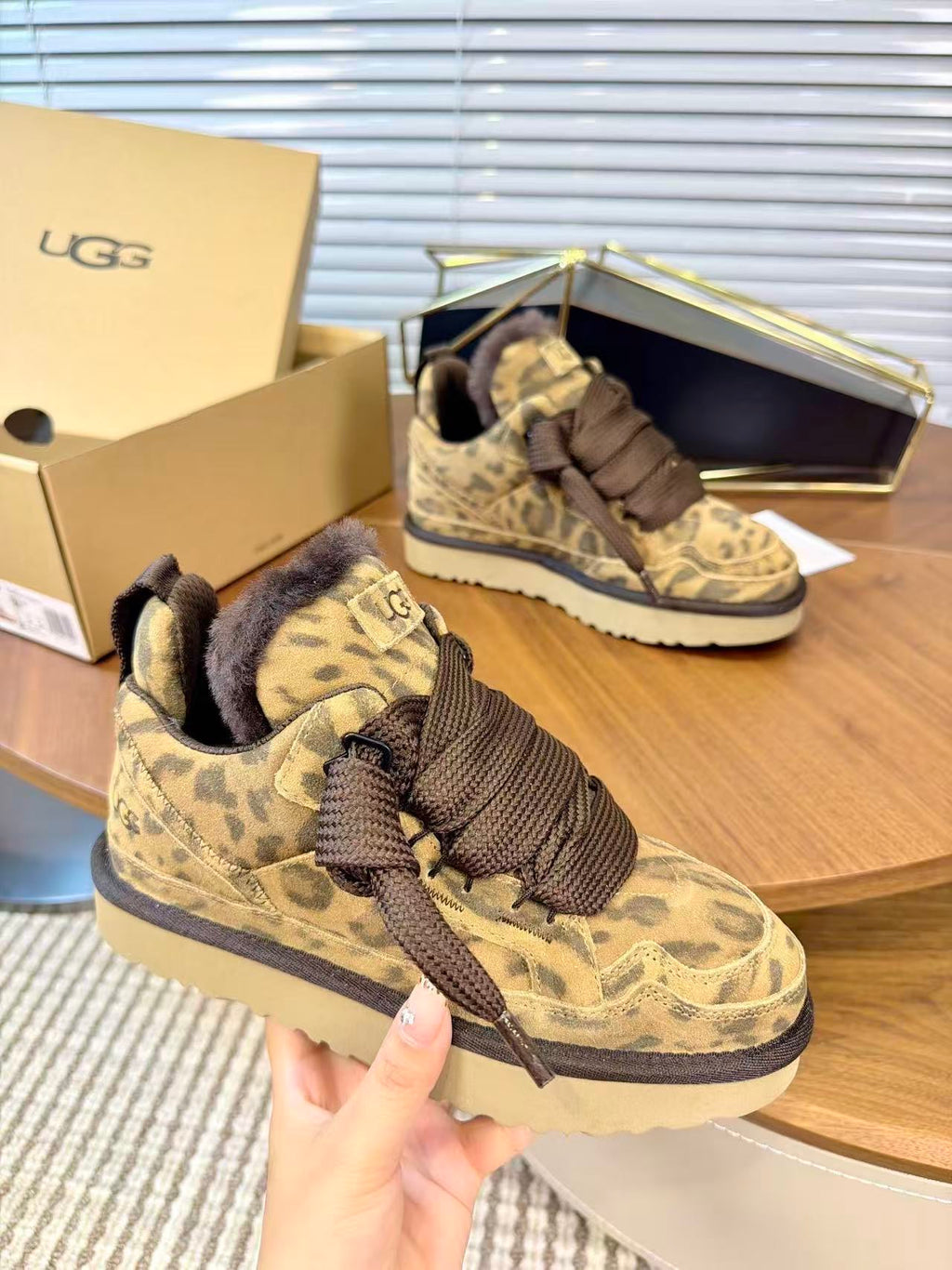 UGG Lowmel Spotted