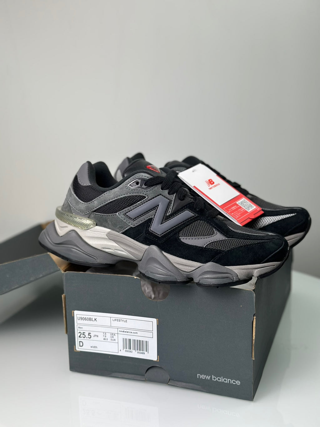New Balance 9060