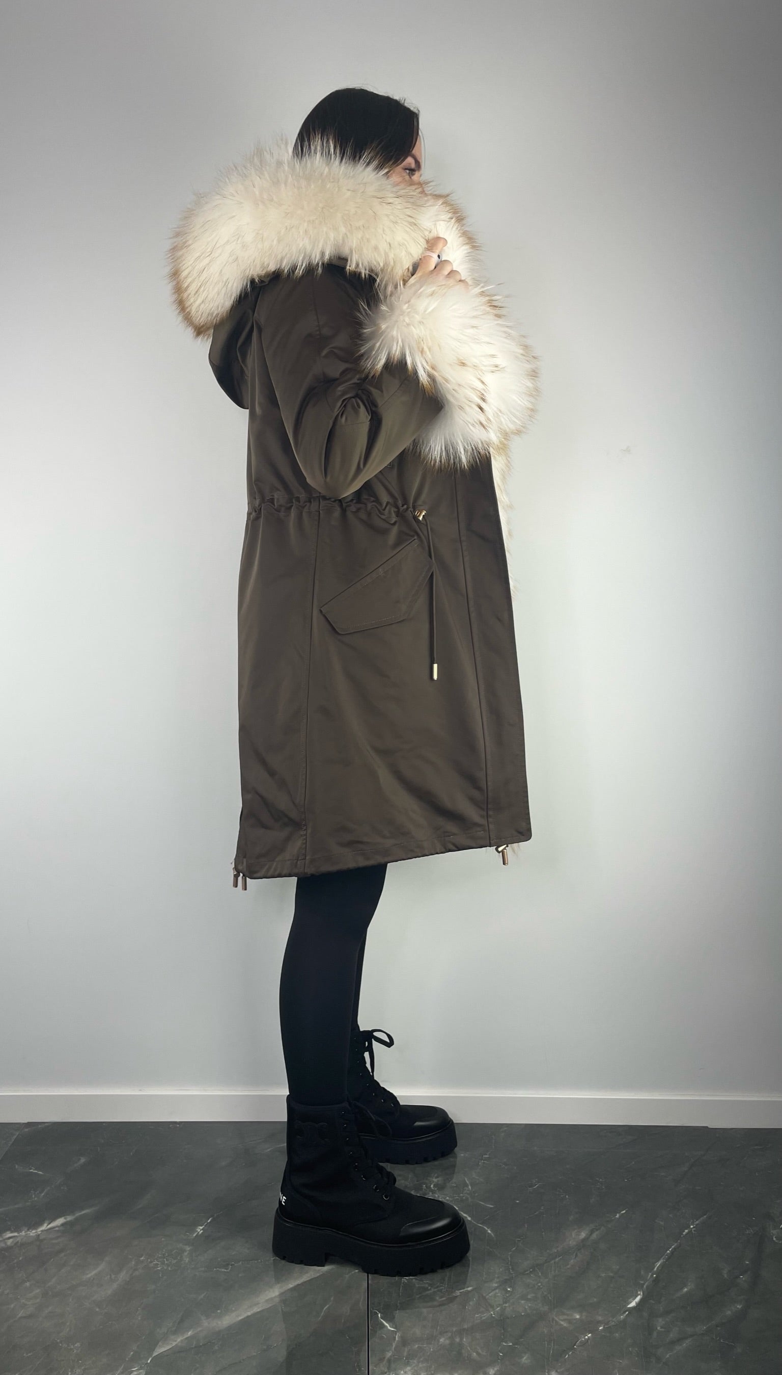 PARKA LUX Brown(TT13)/Balti-dzeltens(M18)/Rex sievietēm 95см