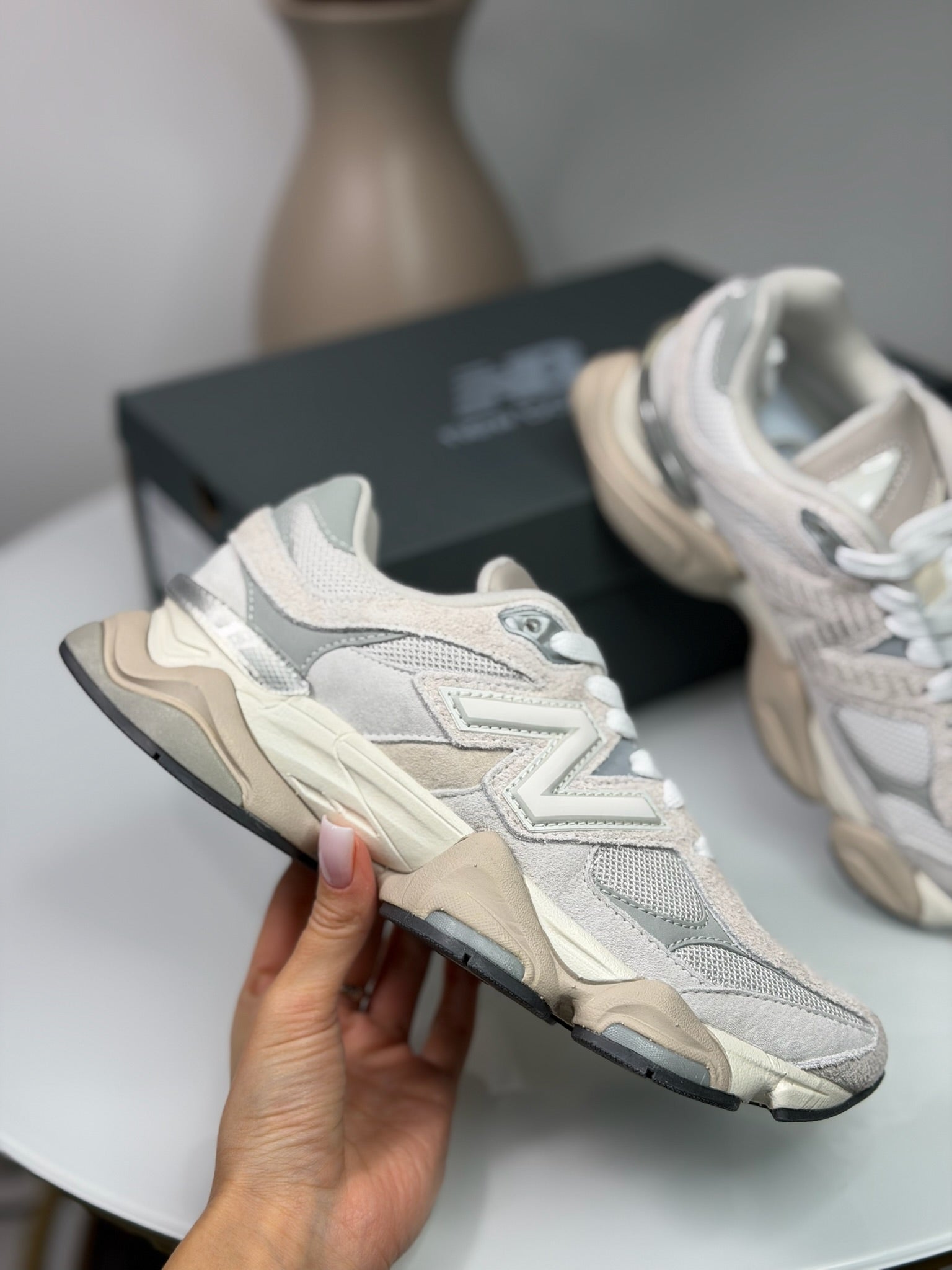 New Balance 9060