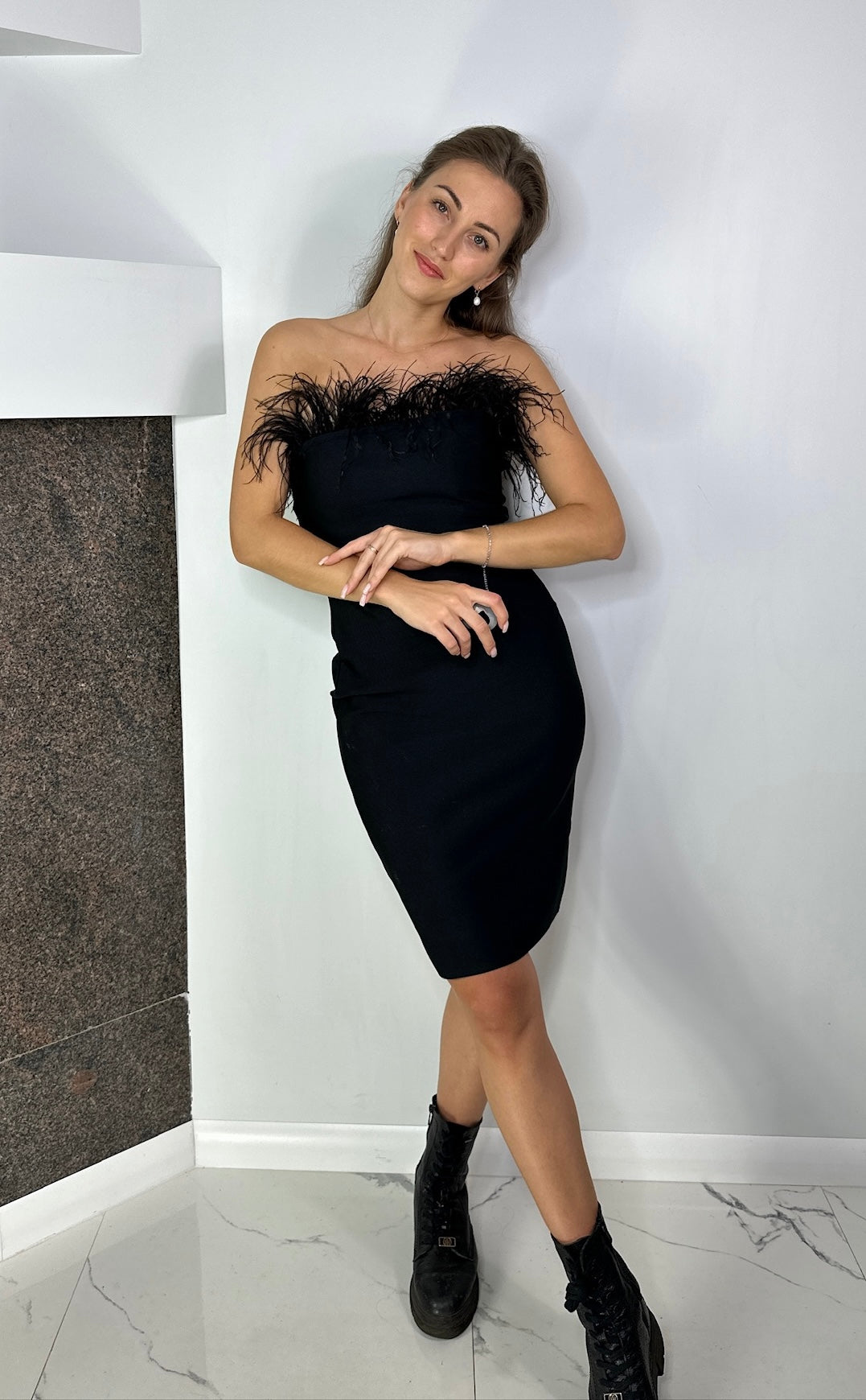 BLACK DRESS