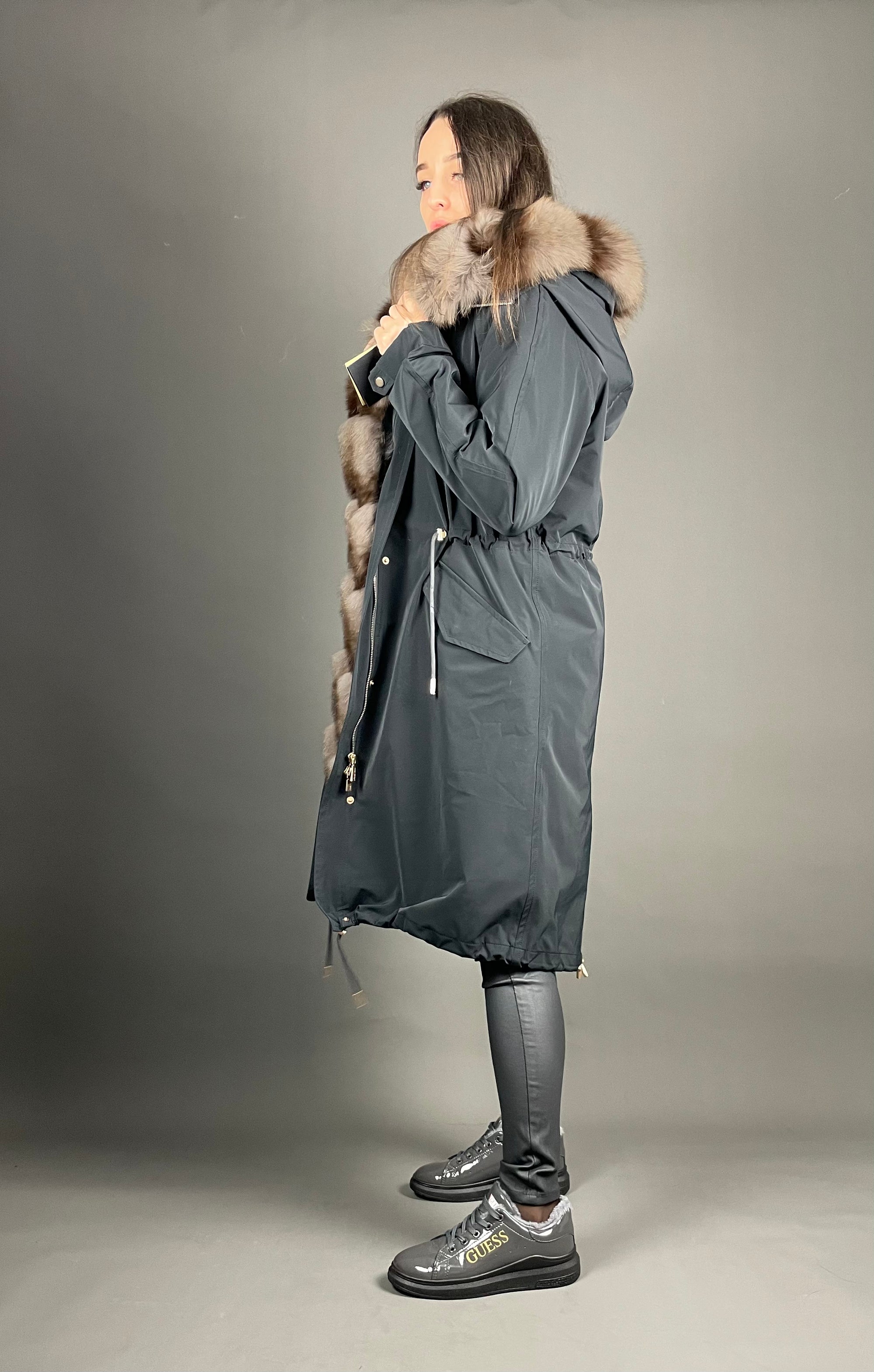PARKA LUX Graphite ar gaiši brūnu Artic kažokādu un oderi Rex rabuti kažokāda sievietēm 103 cm