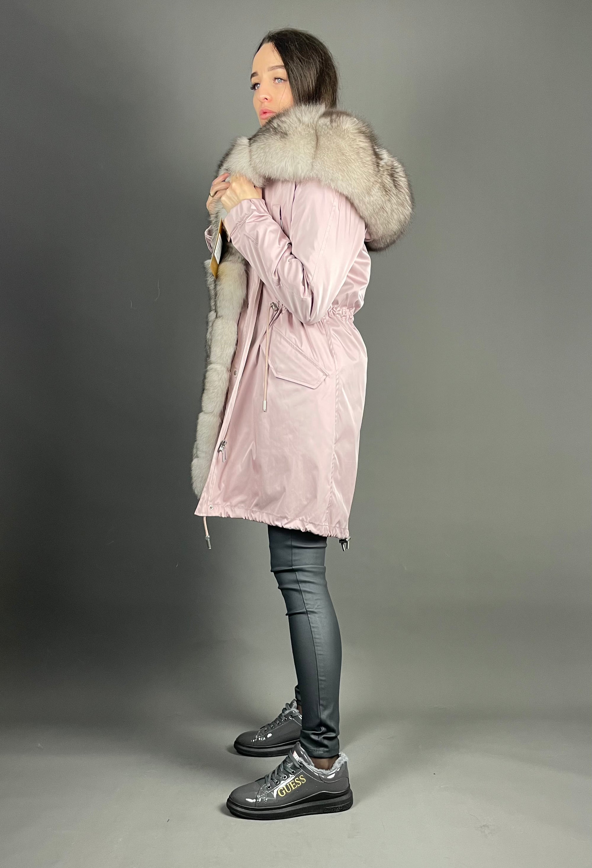PARKA LUX Pink krāsa (194) ar balti melnu lapsas kažokādu (M16) / Rex sievietēm 95 cm