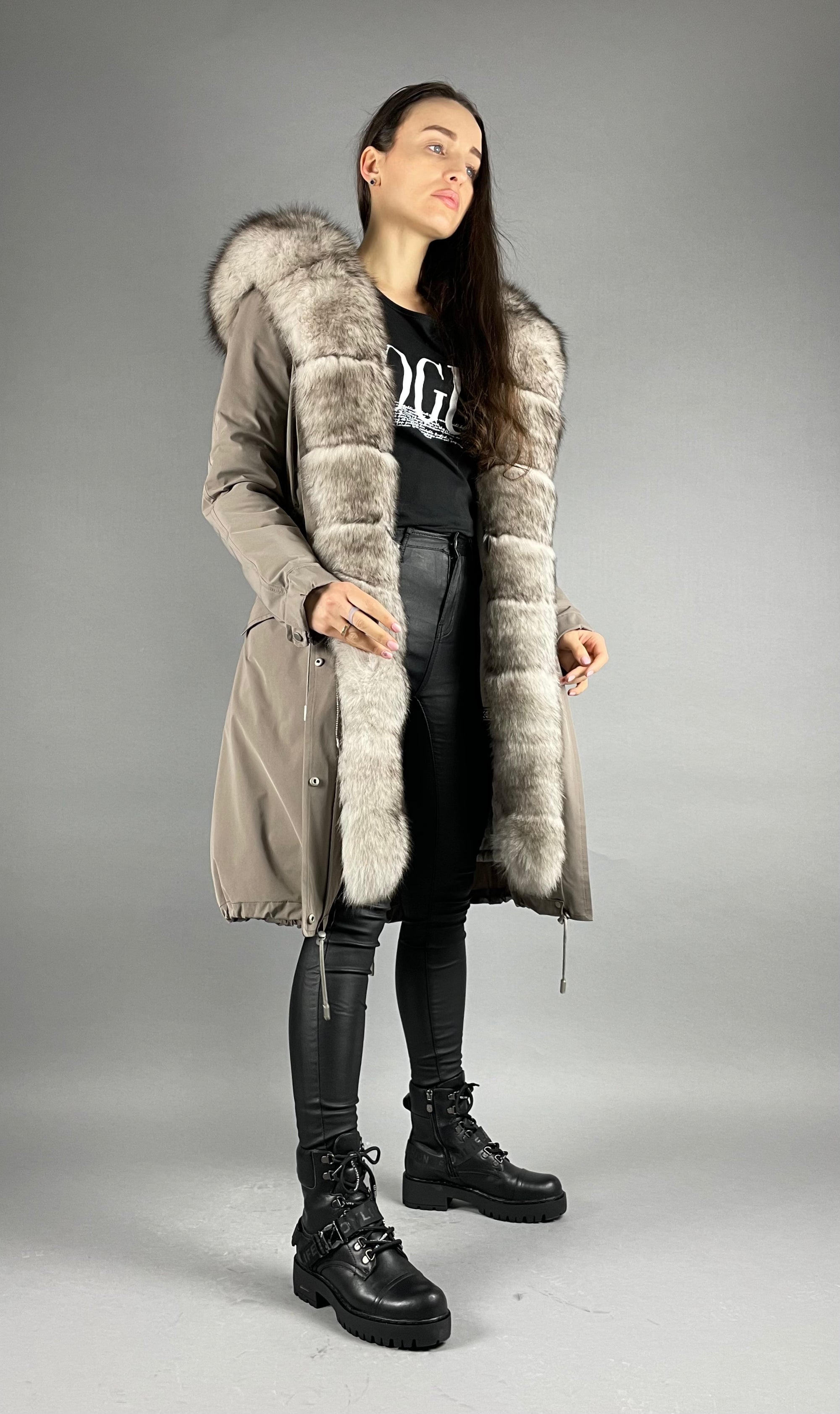 Parka LUX kapučīno (12) / balti melns (M16) / Rex sievietēm 103 cm