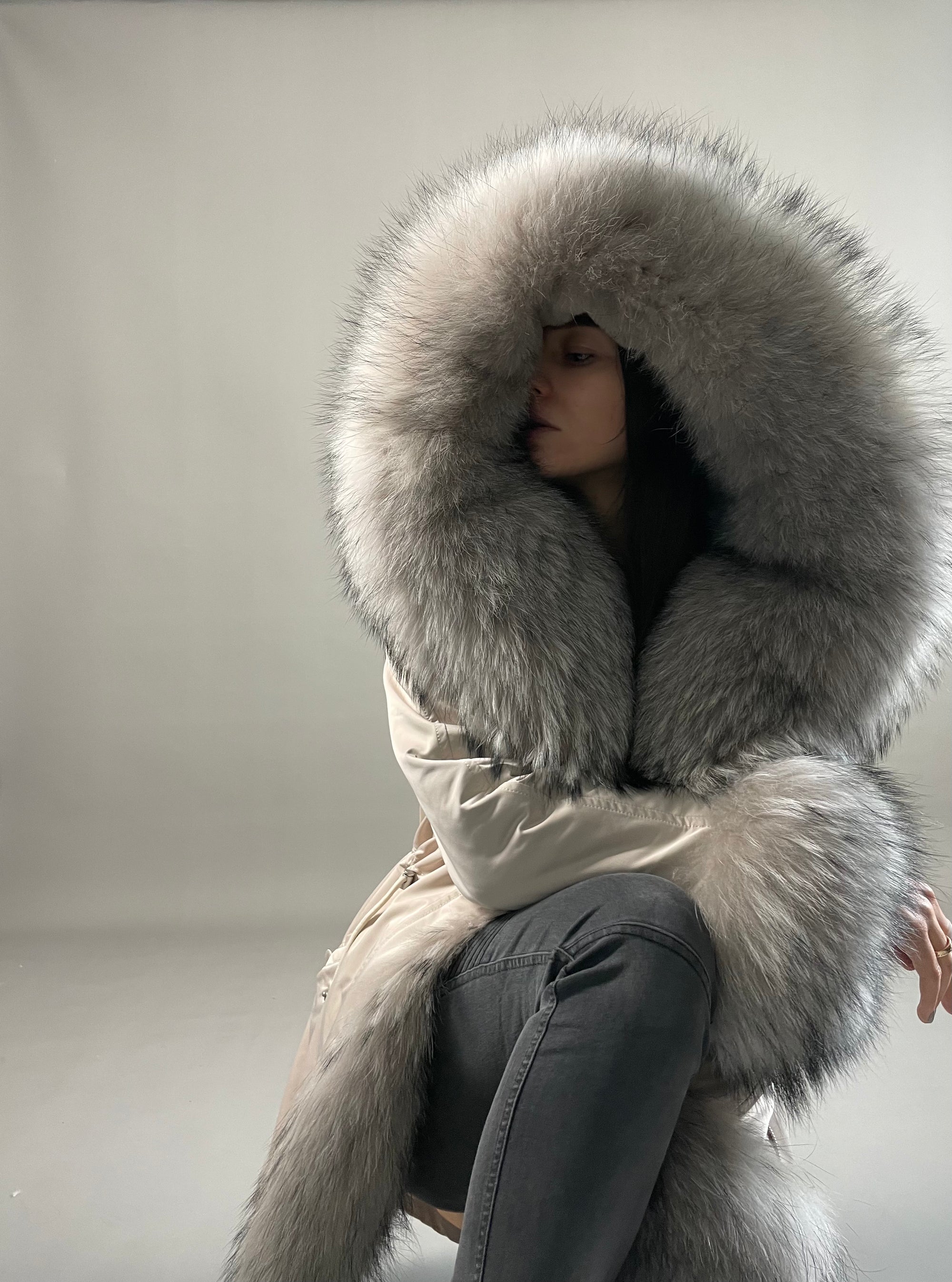 Parka LUX Beige (23) / Beige Jenots kažokāda (M55) / Rex sievietēm 95 cm