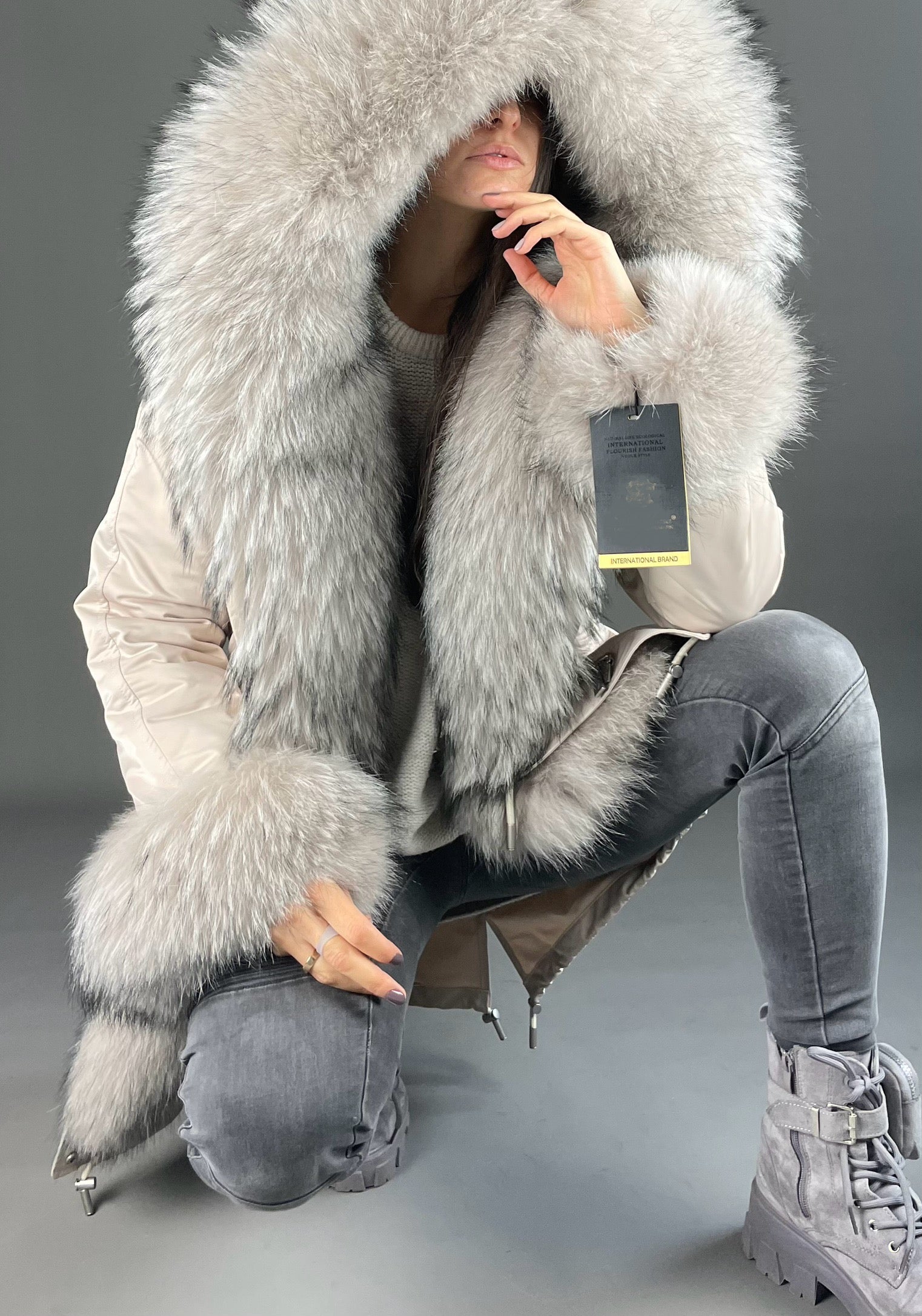 Parka LUX Beige (23) / Beige Jenots kažokāda (M55) / Rex sievietēm 95 cm