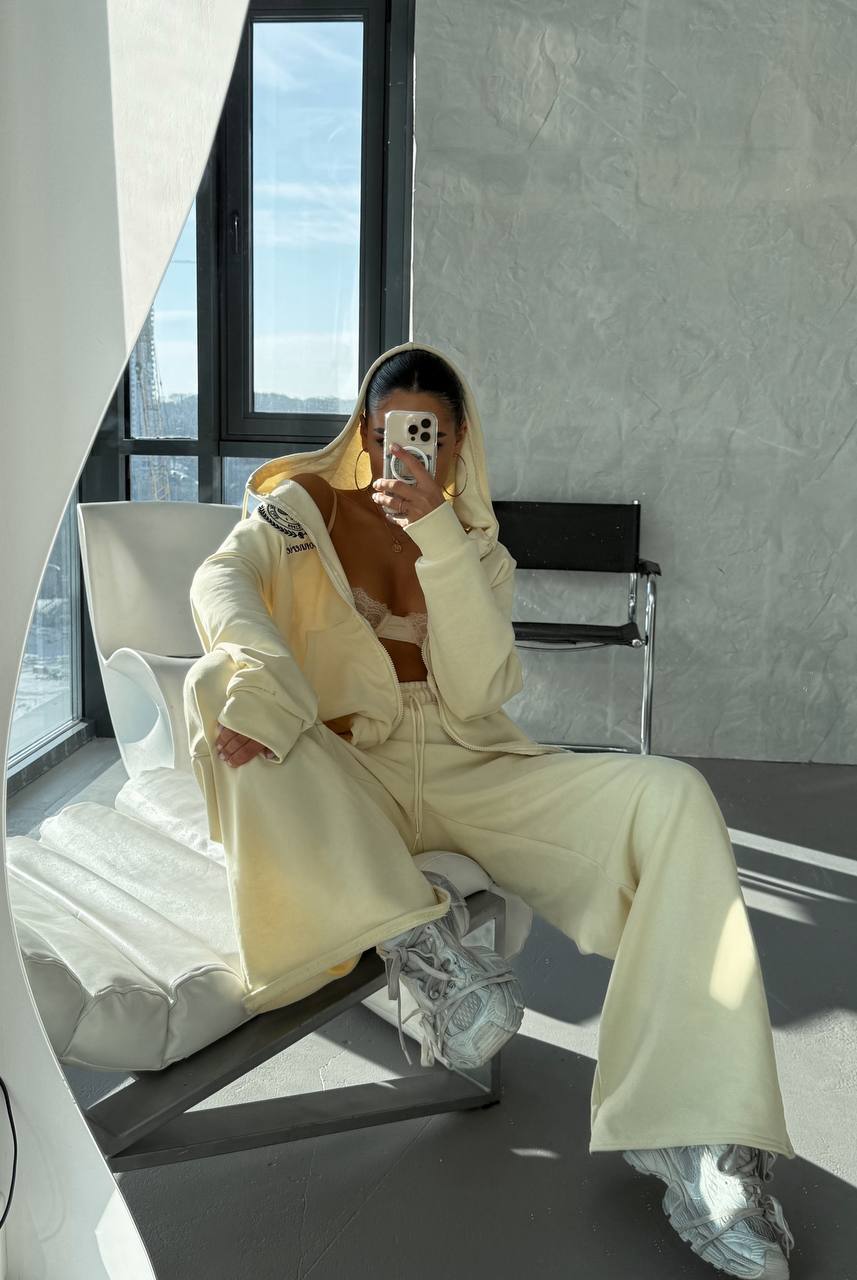 Yellow premium suit