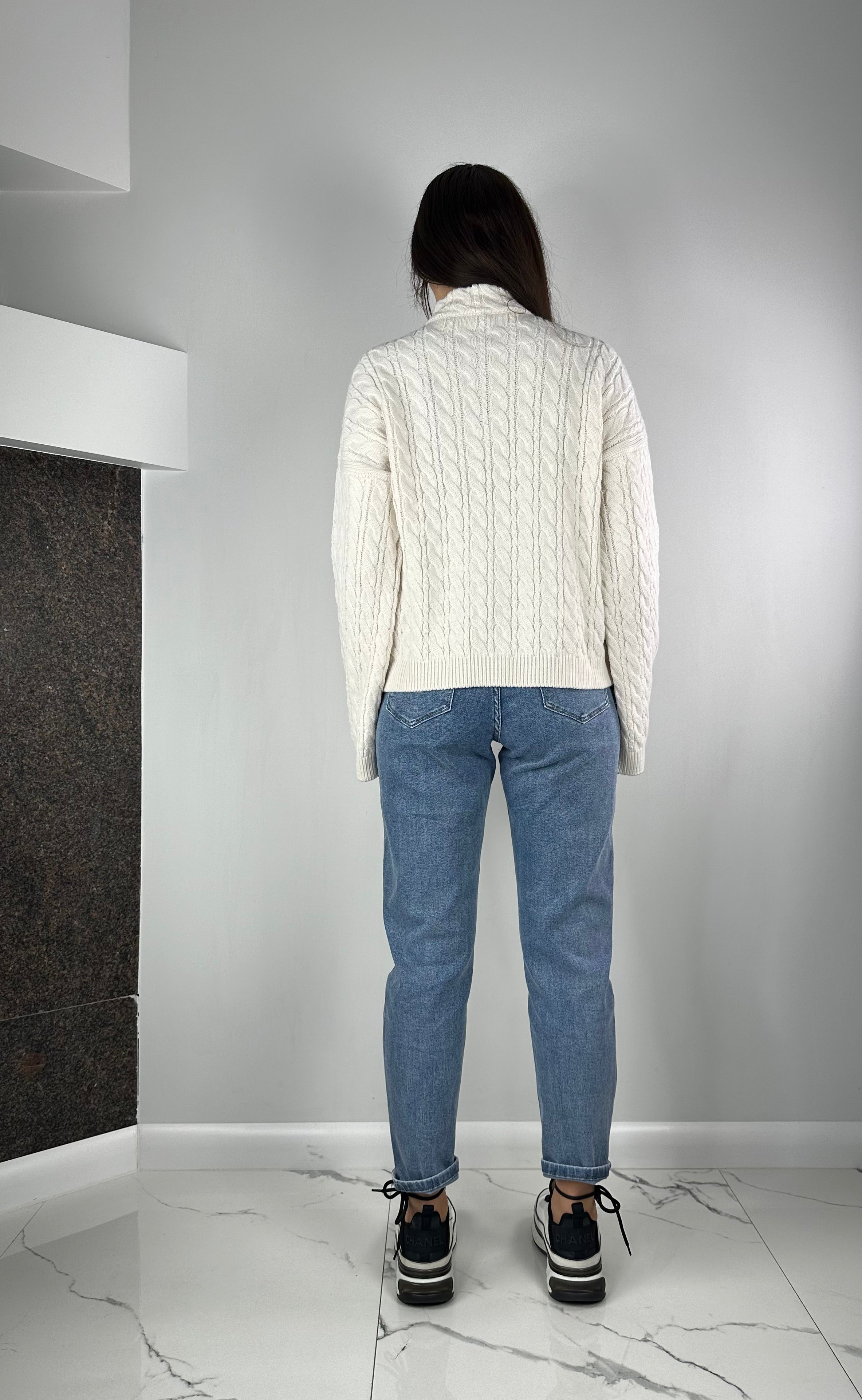 White Jumper