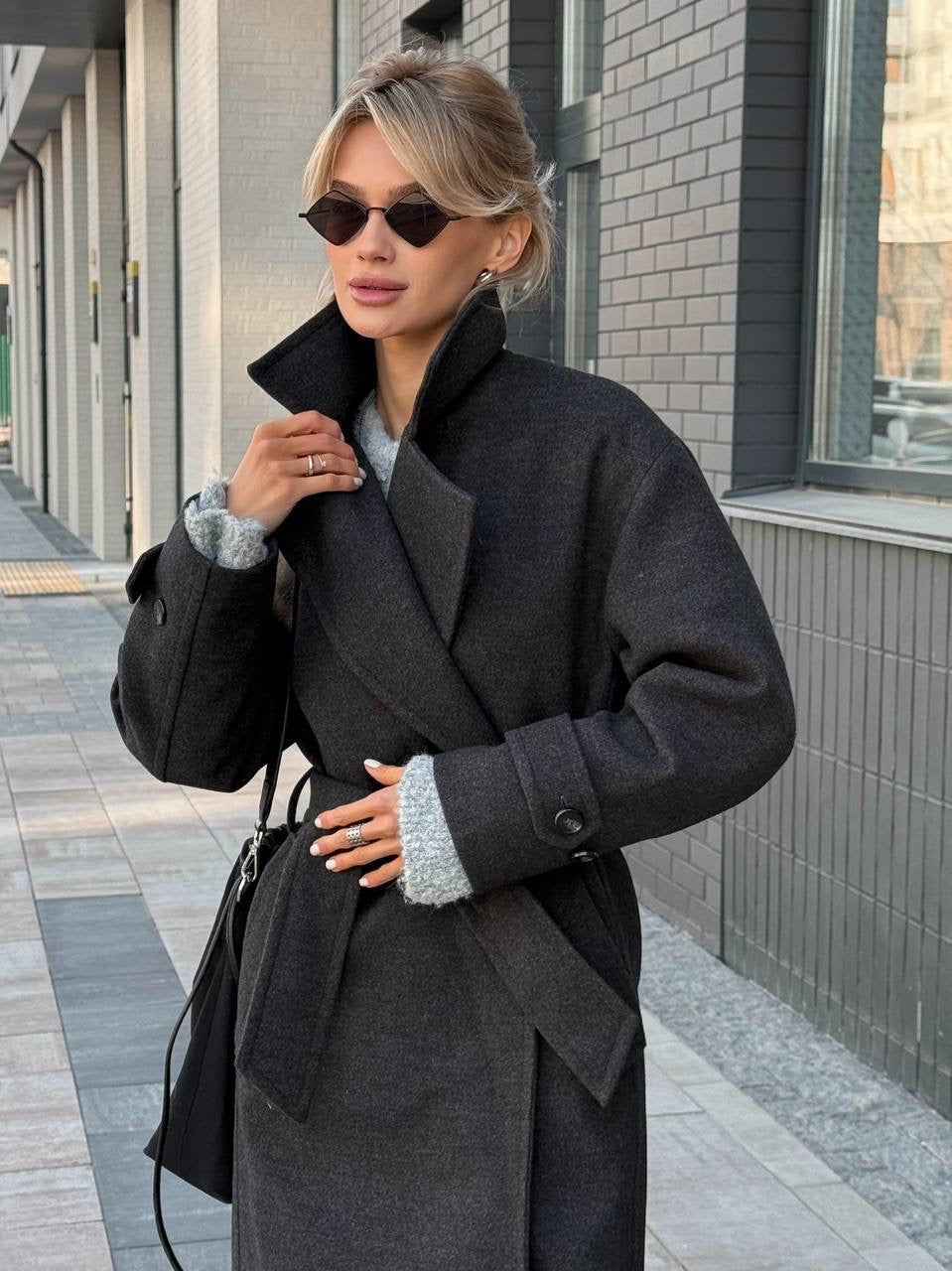 Women’s Oversized Long Coat with Wide Lapels