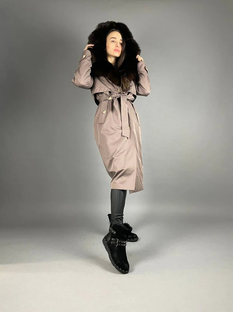 PARKA-TRENCH Baltijas grafīta ar sudraba lapsas kažokādu un oderi Reksa truša kažokāda sievietēm 110 cm