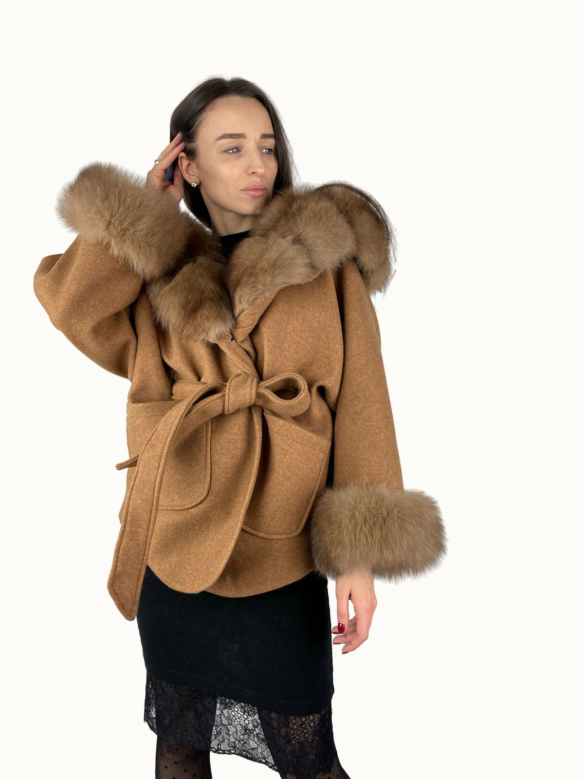 Manteau en cachemire à fourrure amovible
