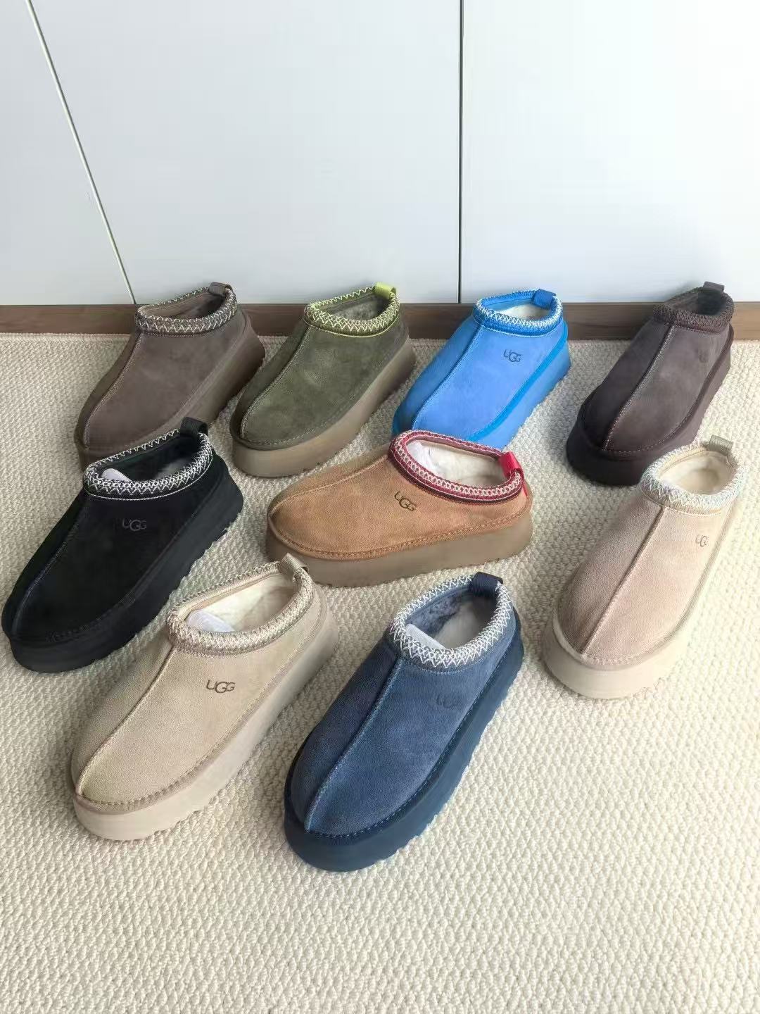 UGG Tazz Black slippers