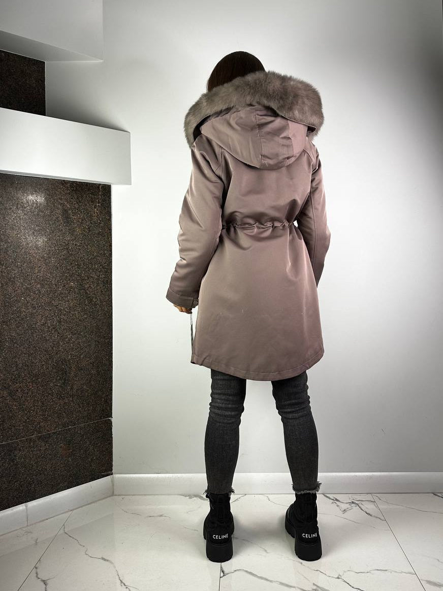 Parka Baltic XM kapučīno krāsas ar pelēku kažokādu, 90 cm