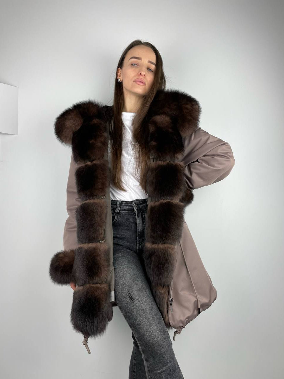 Parka Baltic Classic in Cappuccino mit braunem Fell, 105 cm