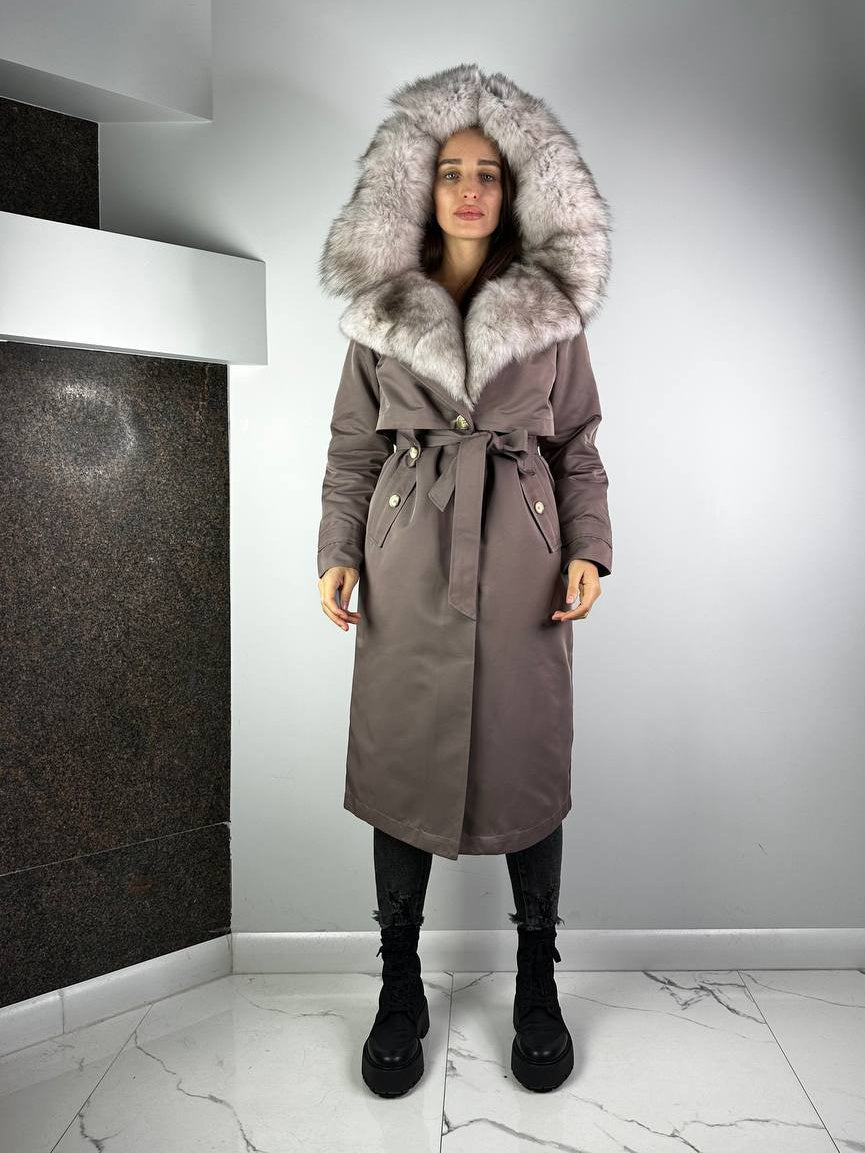 Parka-trench Baltic cappuccino con pelliccia beige, 110 cm
