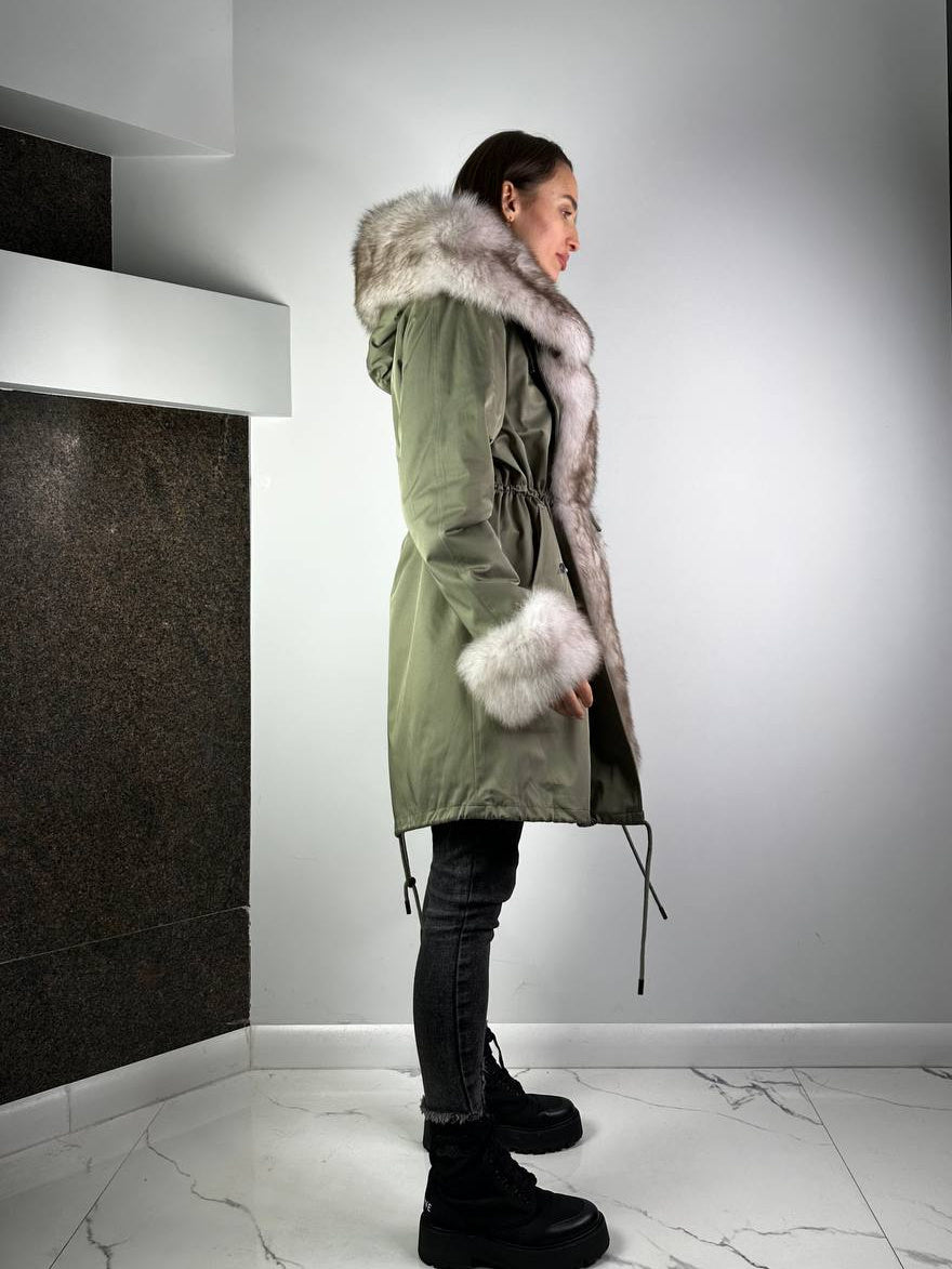 Parka Baltic Classic oliwkowa z czarno-białym futrem, 95 cm