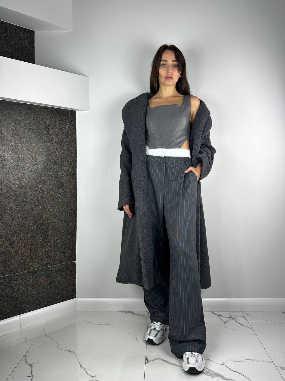 Pantalon palazzo gris à empiècements blancs