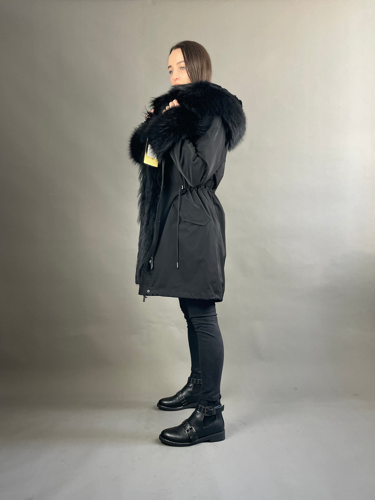 Parka LUX nero con pelliccia di procione, 95 cm, 4 tasche