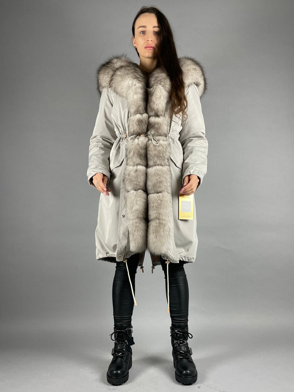 Parka LUX pelēka ar melnbaltu kažokādu, 103 cm