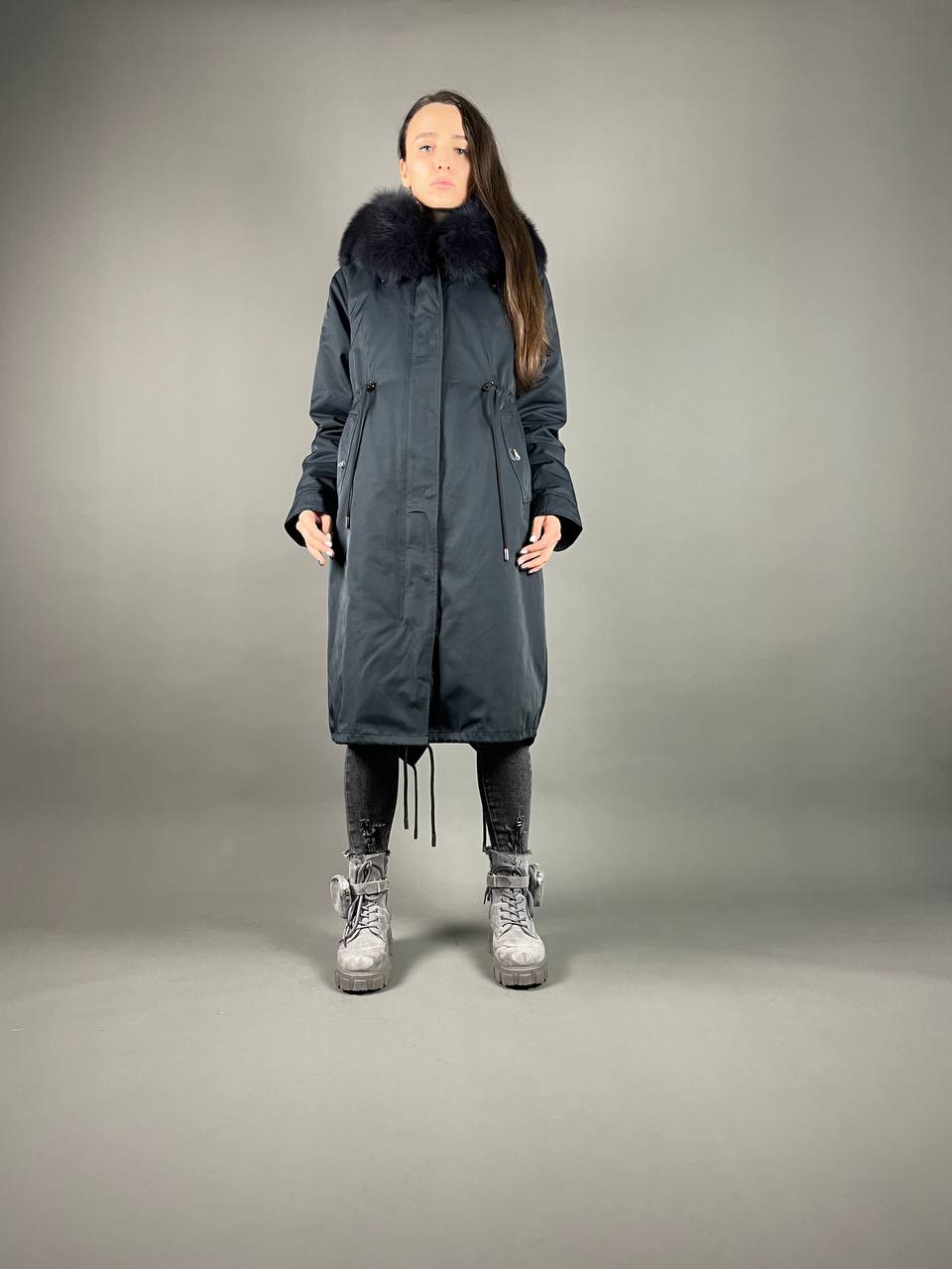 Parka Baltic Classic Tumši zila ar Tumši zilu Artic kažokādu Rex truša kažokāda sievietēm 110 cm