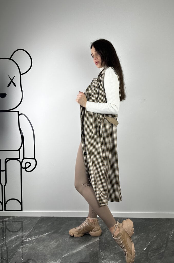 Beigie Trench coat with attaching sleeves